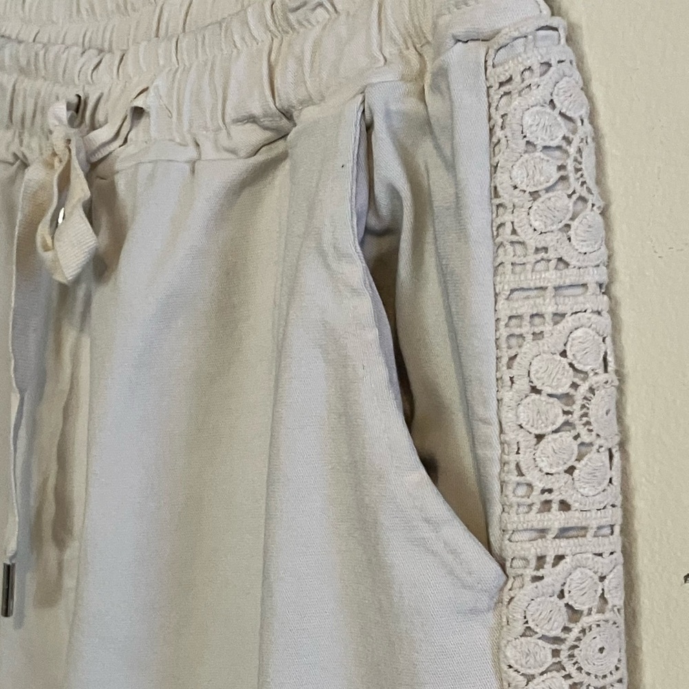 off white crochet trim pants sz S